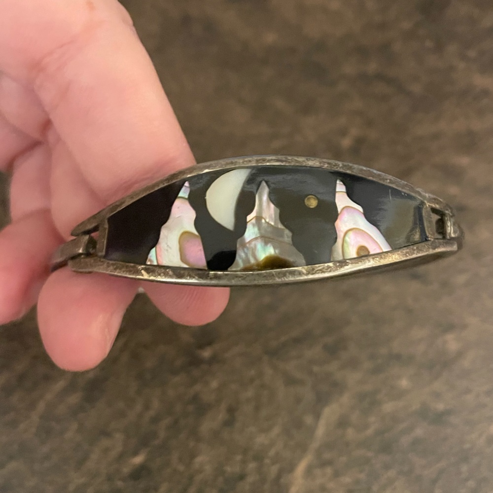 Vintage Abalone / Pearl Moon Mountain Cuff Bracelet ๐๐๐ค - Picture 3 of 7